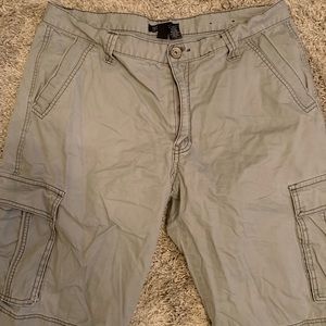 Men’s Inc (Macys) cargo shorts, size 34